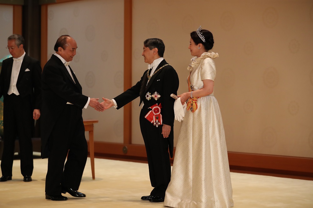PM attends coronation of Japanese emperor