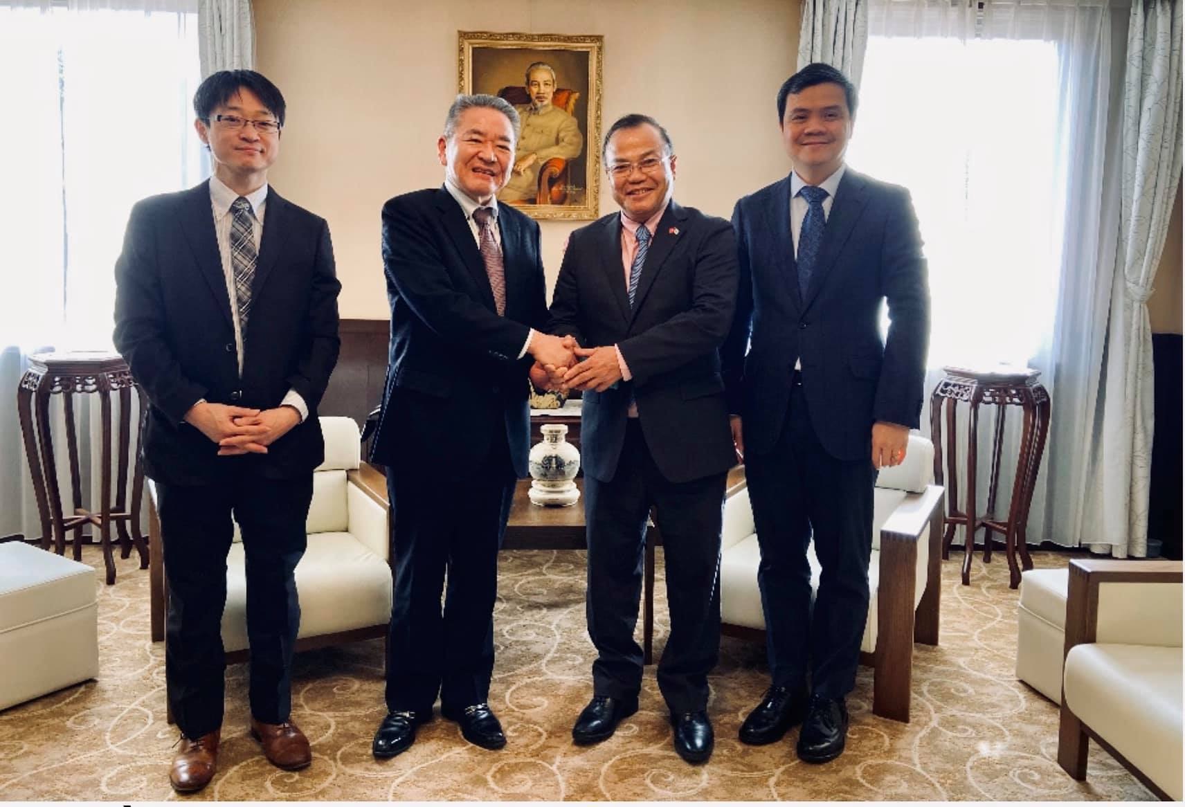 ヴー・ホン・ナム大使と日本共産党副委員長との面会