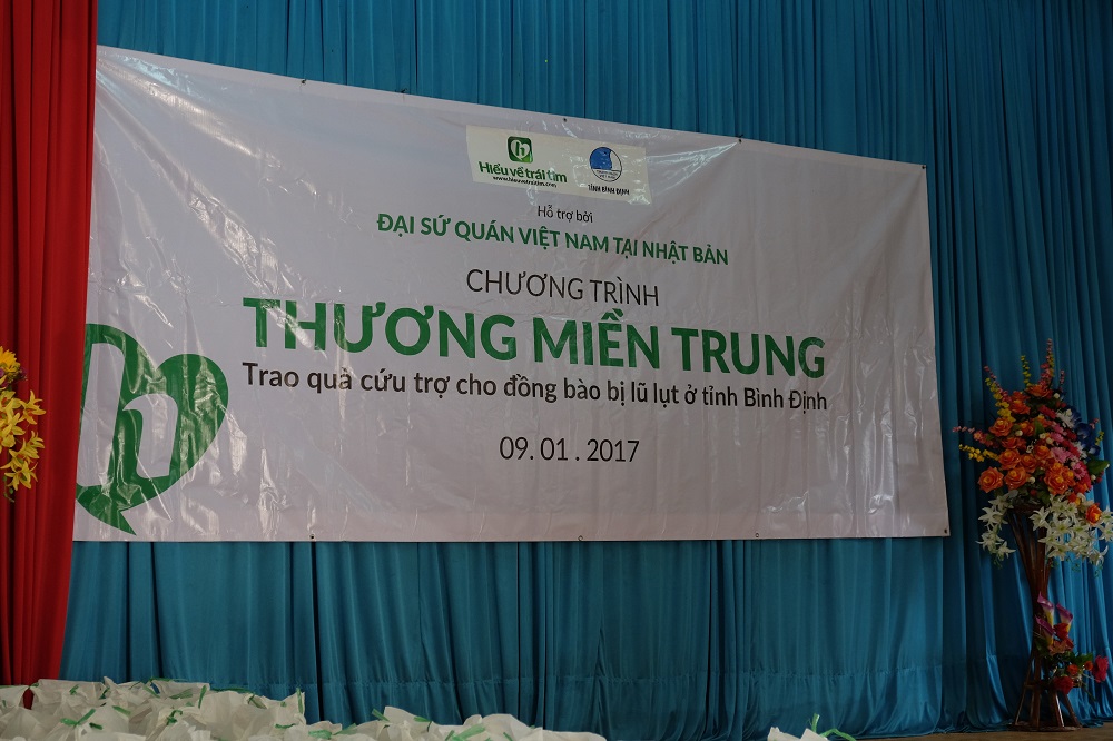 Đại sứ quán Việt Nam tại Nhật Bản chung tay hỗ trợ đồng bào miền Trung bị lũ lụt