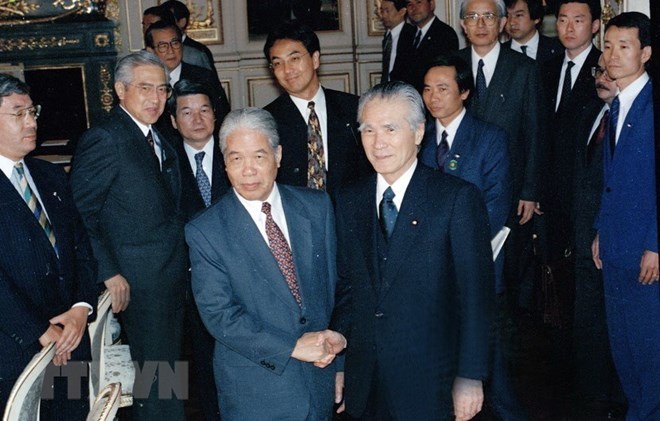 Japan honours late Vietnamese Party leader Do Muoi
