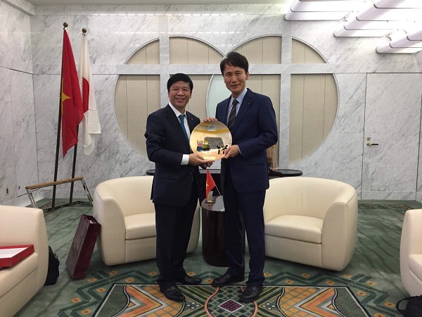 TỈNH KAGOSHIMA VÀ TỈNH KUMAMOTO MUỐN THÚC ĐẨY GIAO LƯU HỢP TÁC VỚI VIỆT NAM