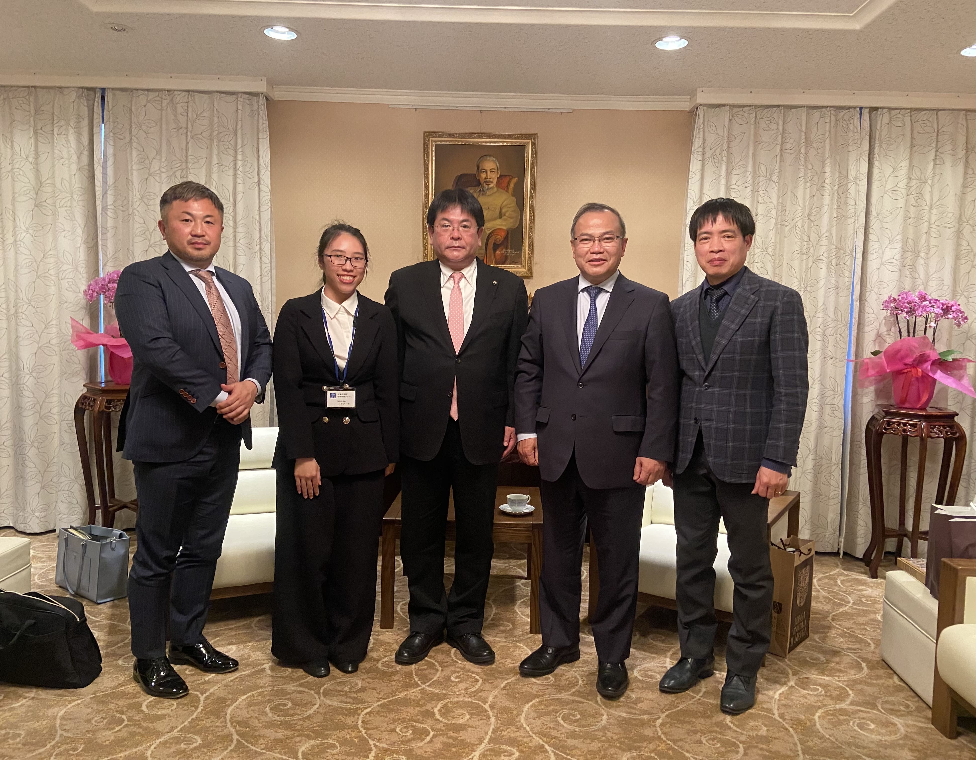 ヴー・ホンナム大使　山梨県議会議長との面会