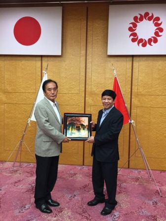 Đại sứ Nguyễn Quốc Cường thăm tỉnh Saitama