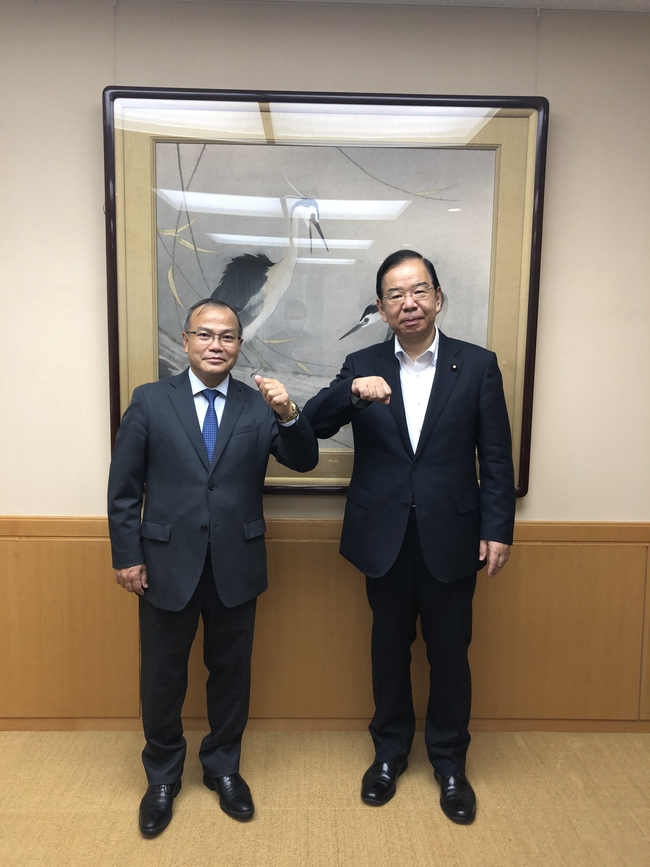 ヴー・ホン・ナム大使と日本共産党幹部会委員長との会談