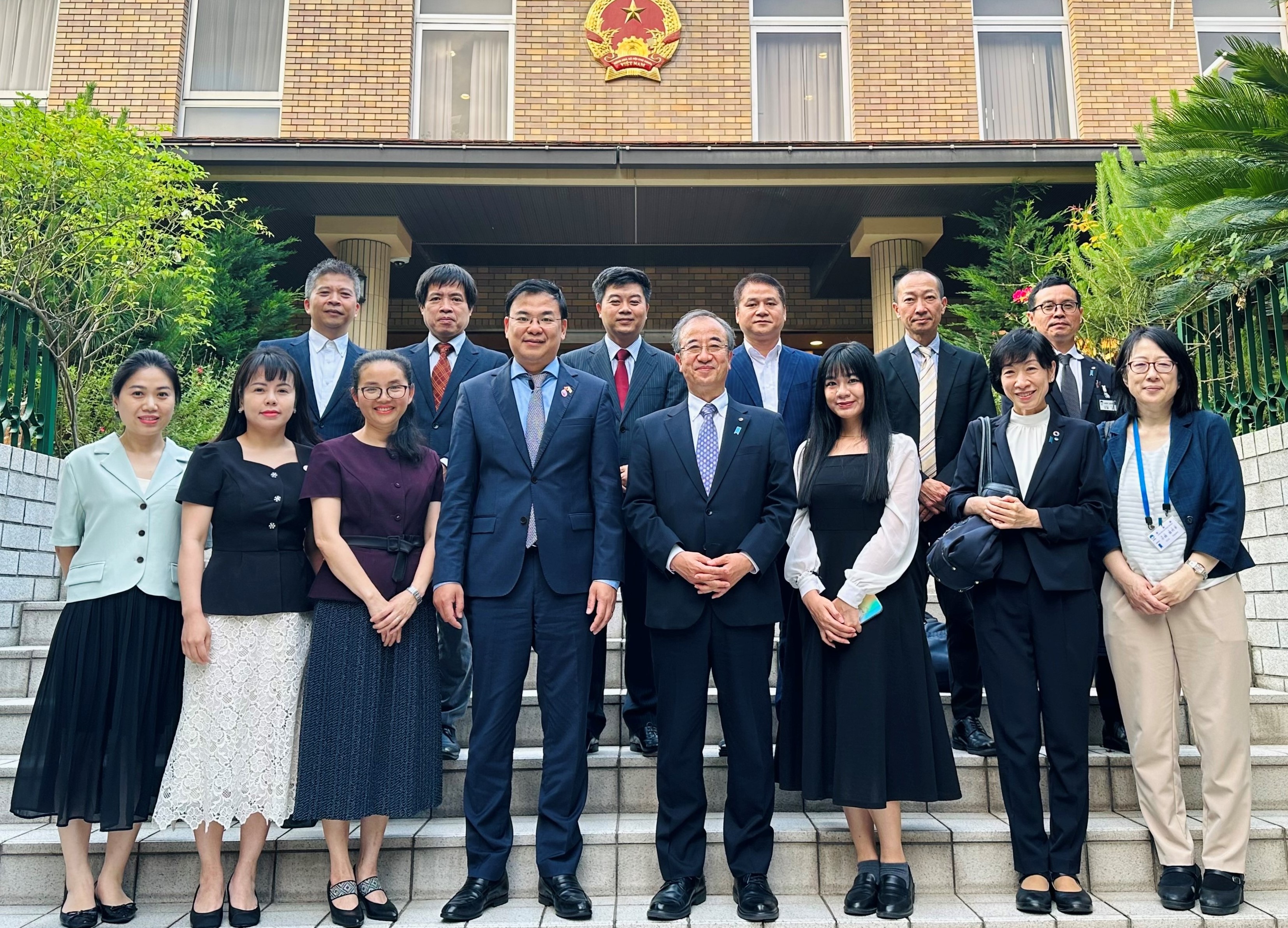 Đại sứ Phạm Quang Hiệu tiếp Thống đốc tỉnh Niigata